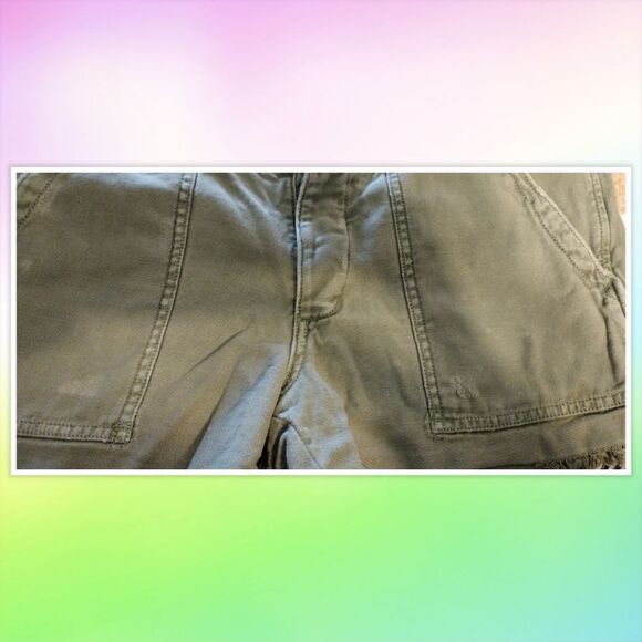 American Eagle size 8 Green High Waisted Frayed Khaki Shorts - Picture 4 of 6